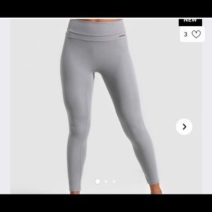 Whitney Simmons x Gymshark leggings